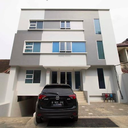 Reddoorz Plus @ Setiabudi Tengah Jakarta Exterior photo