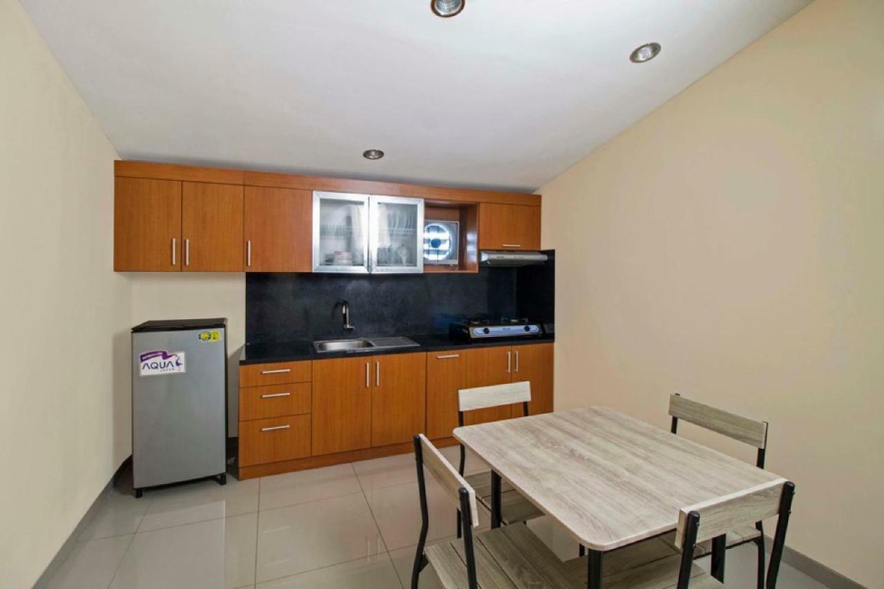 Reddoorz Plus @ Setiabudi Tengah Jakarta Exterior photo